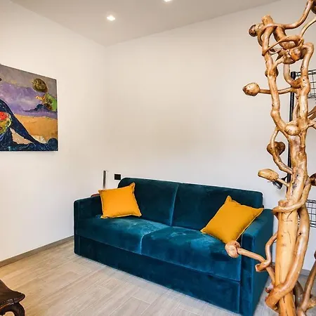 Casa Anselmo * كومو